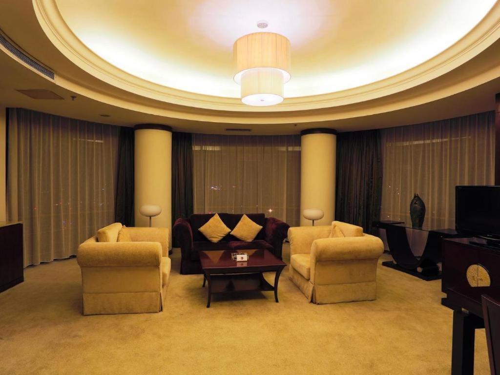 Hua Xia Pearl Hotel Фошань Экстерьер фото
