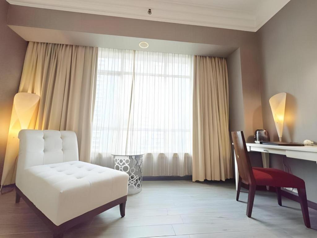 Hua Xia Pearl Hotel Фошань Экстерьер фото