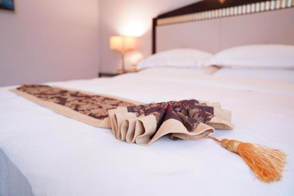 Hua Xia Pearl Hotel Фошань Экстерьер фото
