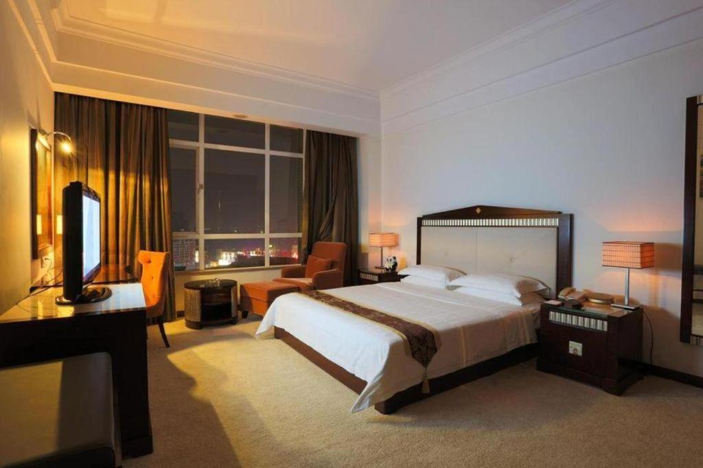 Hua Xia Pearl Hotel Фошань Экстерьер фото