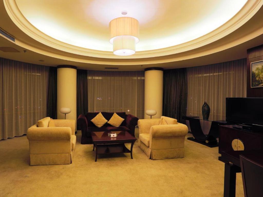 Hua Xia Pearl Hotel Фошань Экстерьер фото